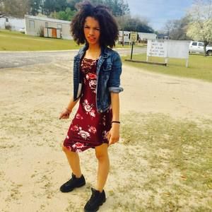 Meet your Posher, Kayla